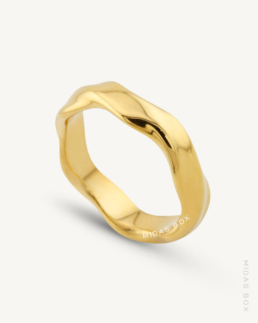 Flat Curved Ring